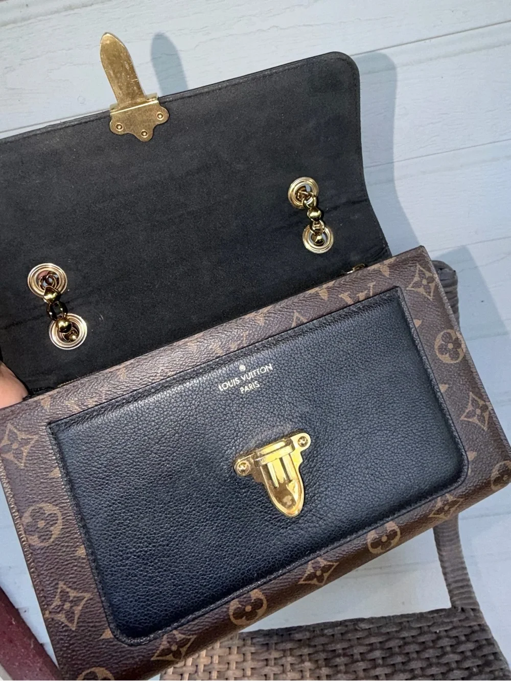 Authentic LV Victoire Monogram